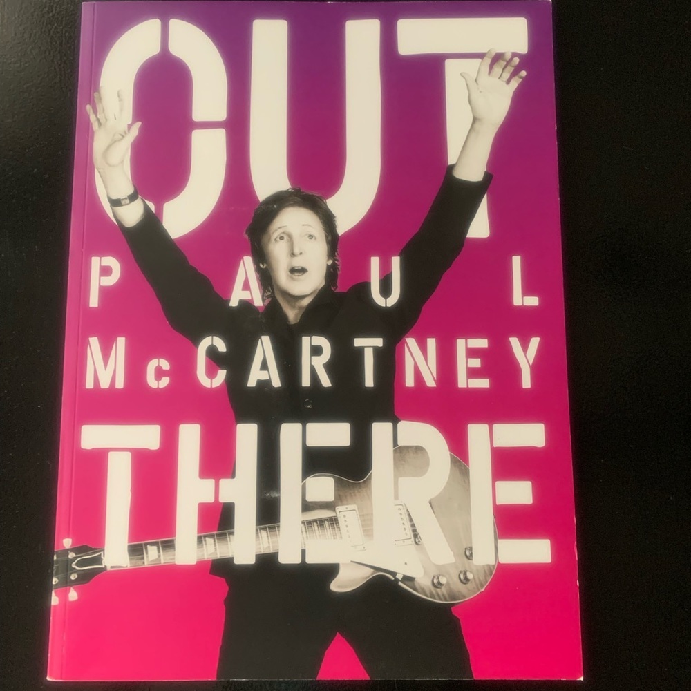 Paul McCartney Out There concert tour program 2014 with 3D glasses included RARE